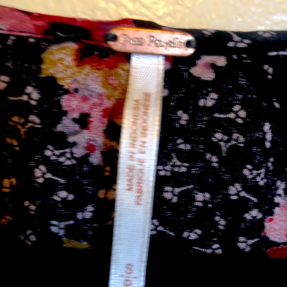 Free People Top Floral - Picture 3 of 7